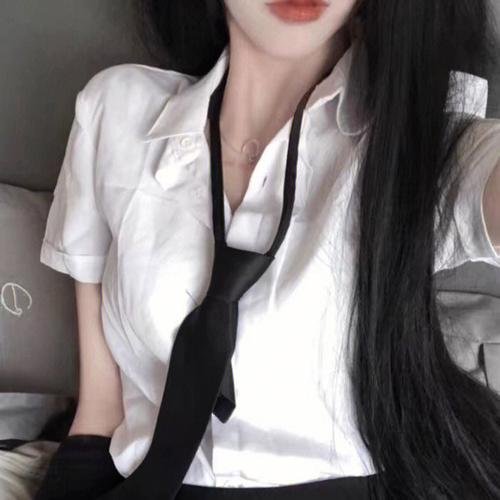 面纱之下